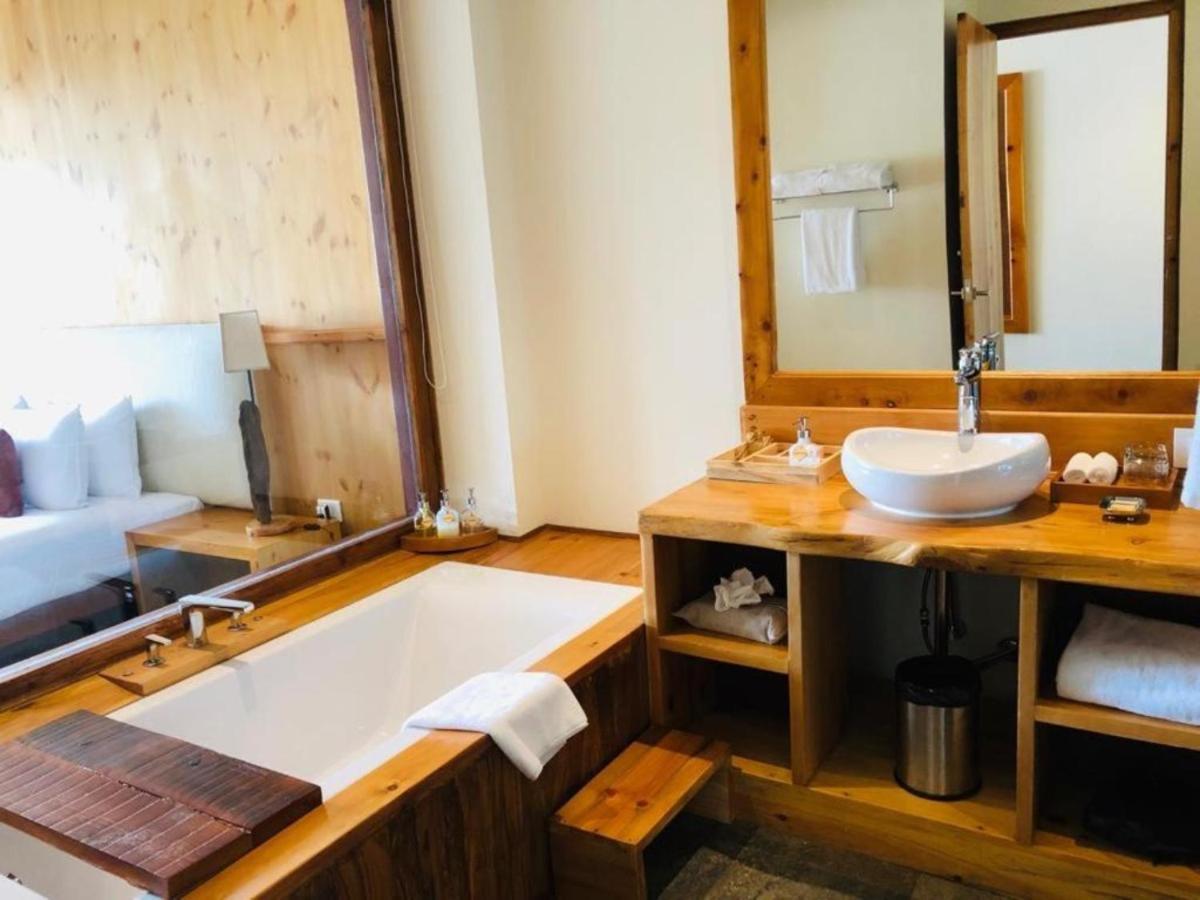 The Postcard Dewa, Thimphu, Bhutan Hotel Bagian luar foto